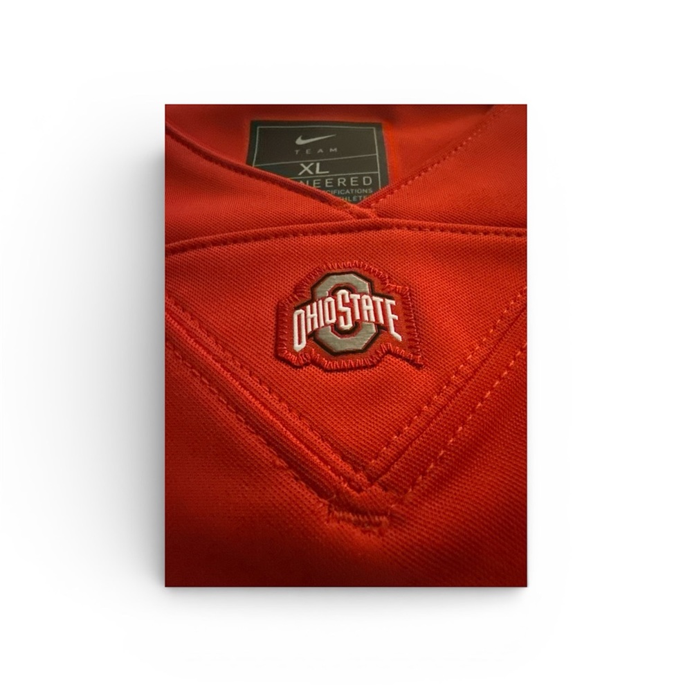 Brand: Nike
Team: Ohio State Buckeyes
Color: University Red/Scarlet with white